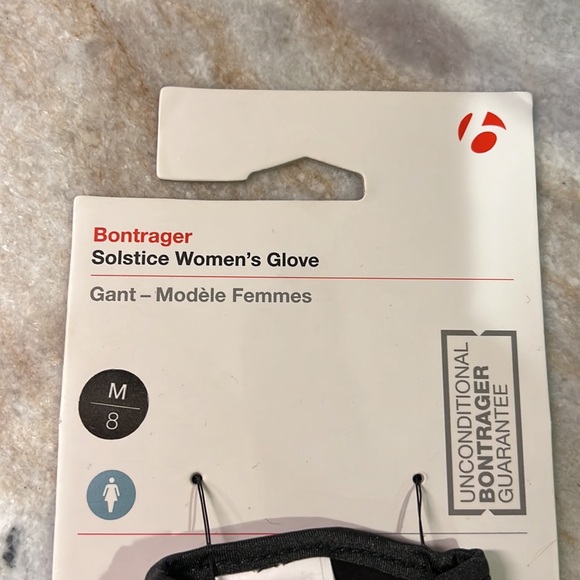 Women’s size medium Bontrager biking glove - Picture 3 of 4